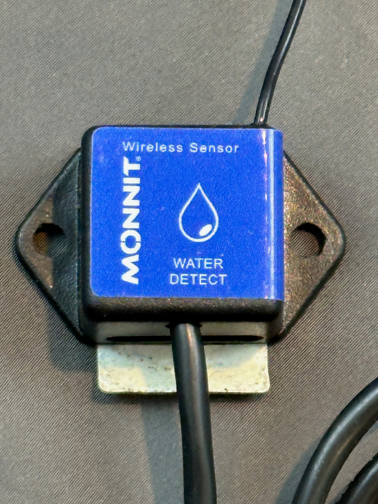 Monnit MNS-9-W1-WS-WD Wireless Water Detect Sensor - Coin Cell Powered, 900MHz - Black - Pre-Owned